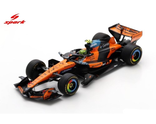 Spark McLaren Mastercard F1 Team MCL40 #1 Lando Norris 64S138