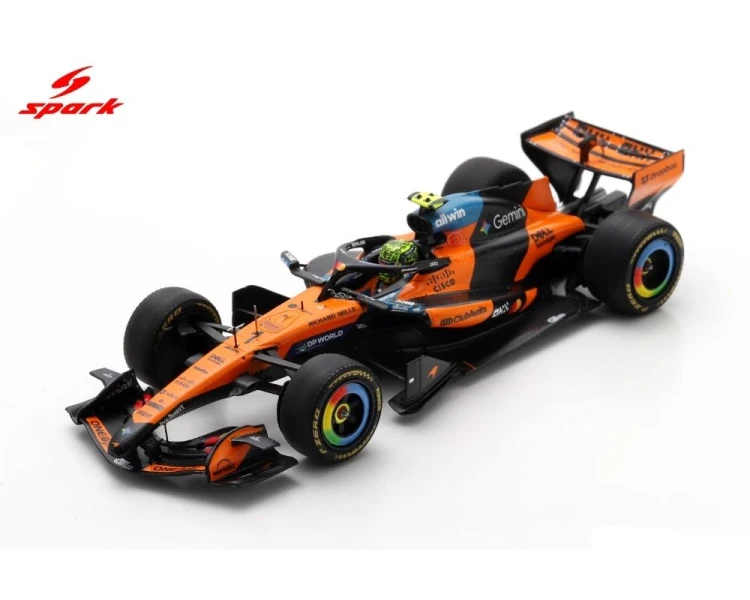 Spark McLaren Mastercard F1 Team MCL40 #1 Lando Norris 64S138