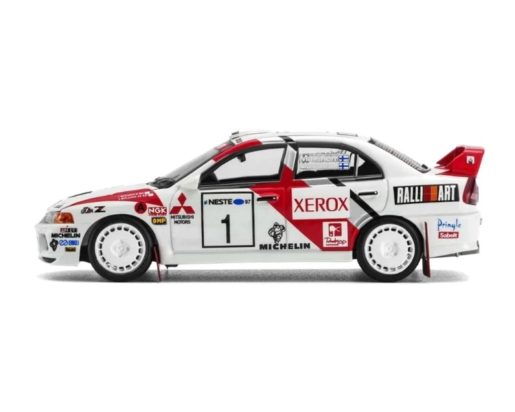 Motorhelix Mistubishi Lancer Evolution IV GSR Champion of WRC Finland M64030
