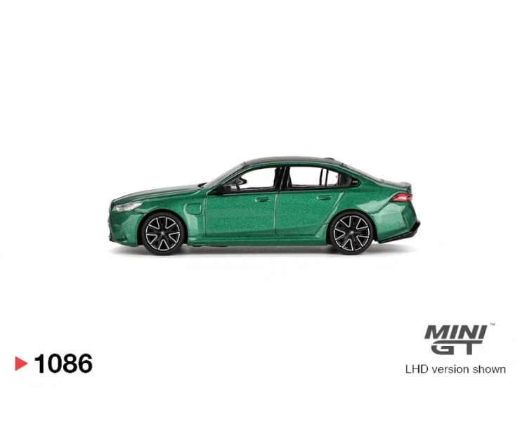 Mini GT #1086 BMW M5 Isle of Man Green Metallic MGT01086