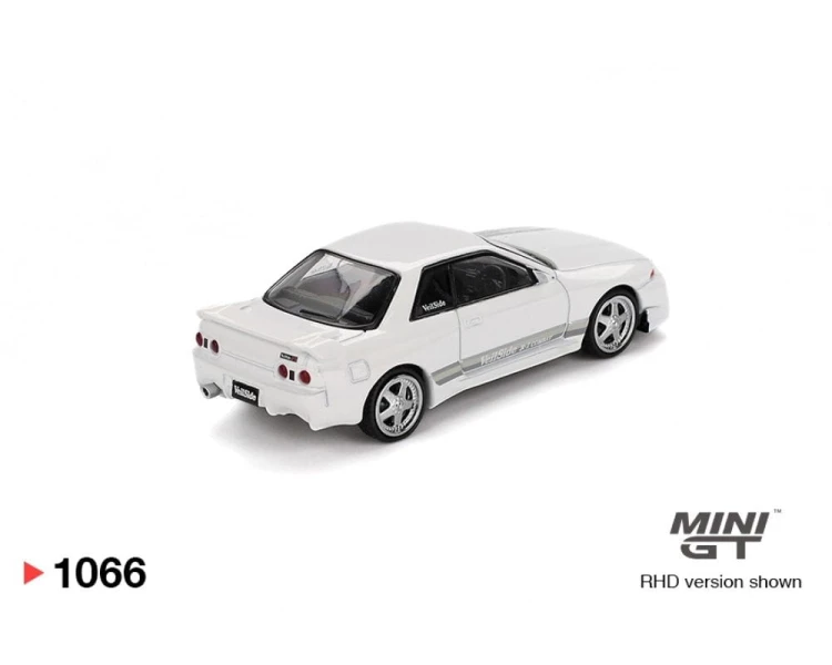 Mini GT #1066 Nissan Skyline GT-R R32 VeilSide Combat C-I White MGT01066