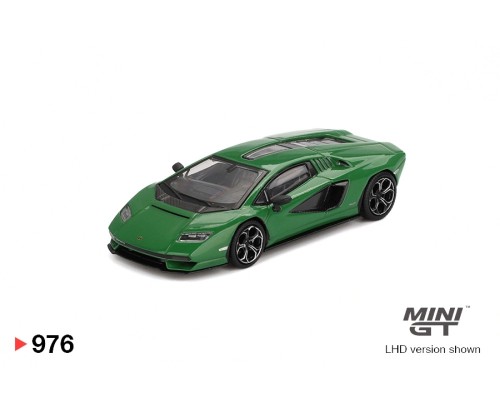 Mini GT #976 Lamborghini Countach LPI 800-4 Verde Medio MGT00976