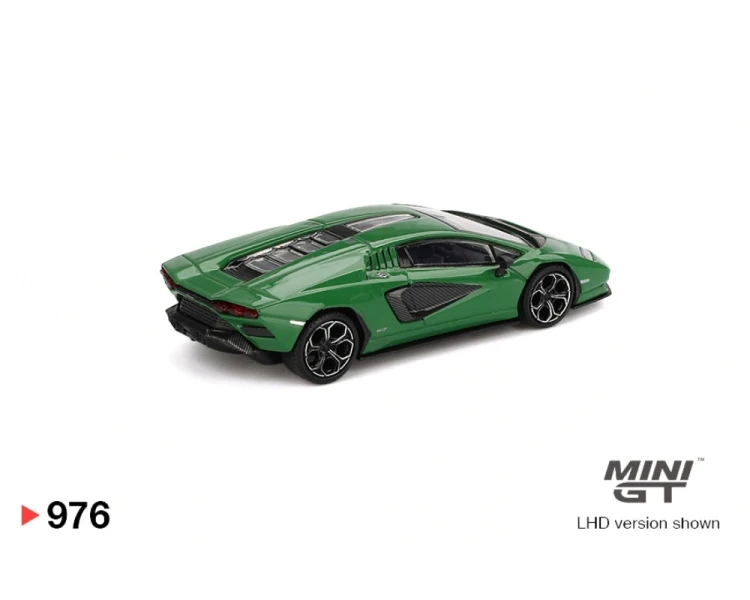 Mini GT #976 Lamborghini Countach LPI 800-4 Verde Medio MGT00976